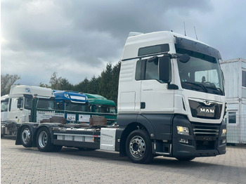 Camión portacontenedore/ Intercambiable MAN