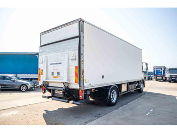 Camión frigorífico Renault MIDLUM 280DXI+POUSSIN/CHICKEN/KUIKEN/KÛKEN: foto 3