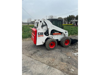 Minicargadora BOBCAT S300