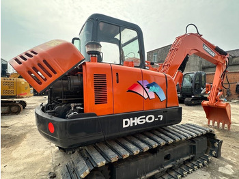 Excavadora de cadenas DOOSAN DH60-7