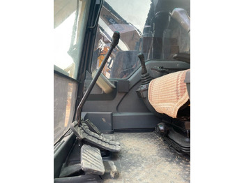 Excavadora de cadenas Volvo EC 140: foto 4
