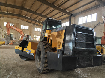 Apisonadora de asfalto XCMG YZ18JC Used xcmg road roller/compactor: foto 2 Apisonadora de asfalto XCMG YZ18JC Used xcmg road roller/compactor: foto 2