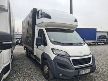 Furgoneta con lona PEUGEOT Boxer