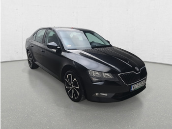 Coche SKODA SUPERB LIFTBACK: foto 2