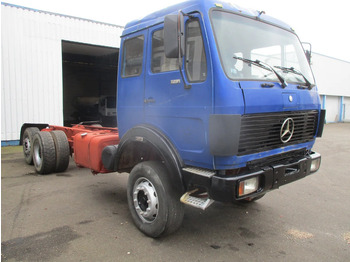 Camión chasis Mercedes-Benz 2435 ,V8 , Bi Turbo, 6x2 , Spring Suspension, Airco: foto 4