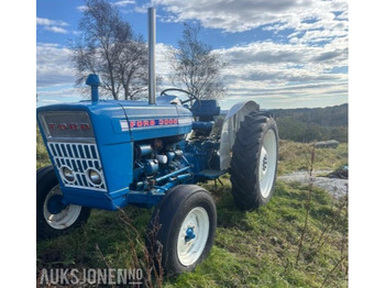 Tractor FORD