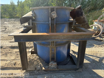 Equipo de construcción 1980 Elmas Støpeutstyr Betongrør diameter 650 mm og høyde 10-100 cm.: foto 5