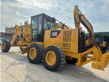 Grader CATERPILLAR 140H