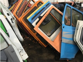 Puerta y piezas para Camión Usi cabina camion din dezmembrari: foto 3