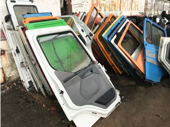 Puerta y piezas para Camión Usi cabina camion din dezmembrari: foto 2