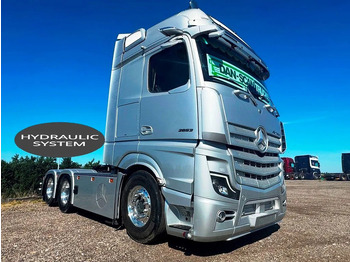 Cabeza tractora Mercedes-Benz Actros 2653 Special Interior. 6x2 3250mm weelbase. Air / Air suspension. hydr. syatem. Invertor. Micro wave.: foto 2