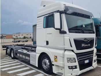Camión portacontenedore/ Intercambiable MAN TGX 26.500