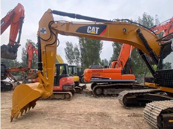 Excavadora de cadenas CATERPILLAR 320DL