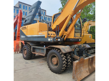 Excavadora de ruedas HYUNDAI