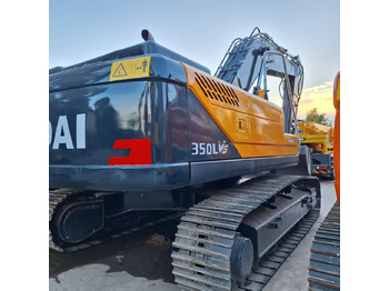 Excavadora de ruedas HYUNDAI