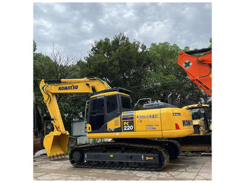 Excavadora de cadenas KOMATSU PC220-8