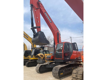 Excavadora de cadenas DOOSAN DX225