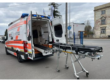 Ambulancia VOLKSWAGEN Crafter