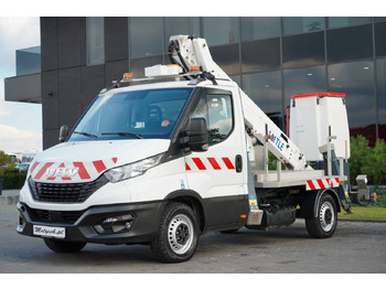 Camión con plataforma elevadora IVECO Daily