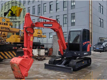 Miniexcavadora DOOSAN DH60-7