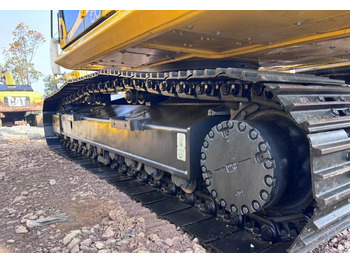 Excavadora de cadenas Komatsu PC 210 LC-8: foto 3