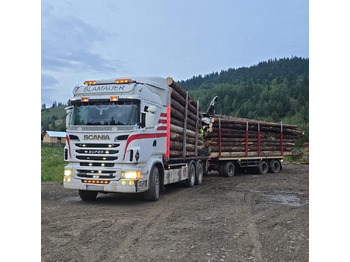 Camión forestal SCANIA R 560
