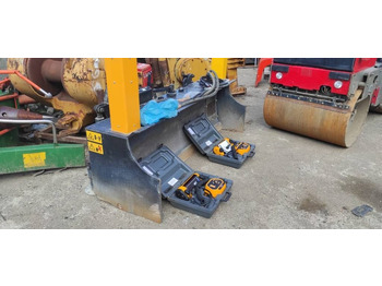 Hoja de bulldozer para Maquinaria de construcción Meccanica Breganzese PL2000: foto 3