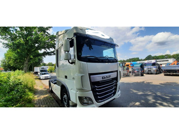 Cabeza tractora DAF XF 106 460