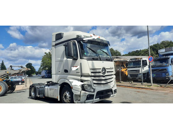 Cabeza tractora MERCEDES-BENZ Actros 1843