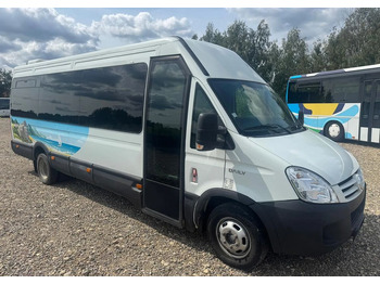 Minibús IVECO Daily