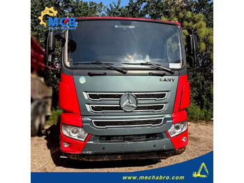 Camión bomba de hormigón SANY