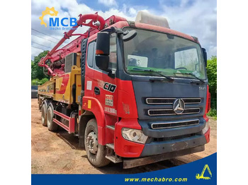 Camión bomba de hormigón SANY