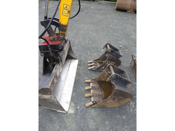 Miniexcavadora JCB 19 C-1: foto 5