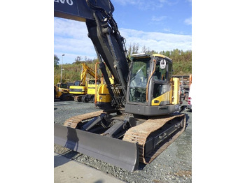 Excavadora de cadenas Volvo ECR 235 D: foto 2