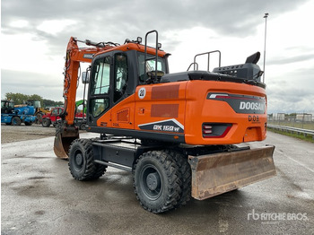 Excavadora de ruedas DOOSAN DX160W