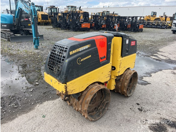 Mini compactadora BOMAG