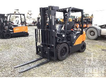 Carretilla elevadora DOOSAN