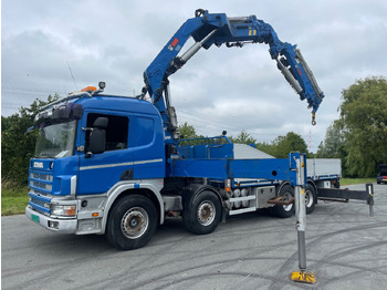 Camión grúa SCANIA P124