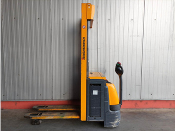 Apilador JUNGHEINRICH EJC