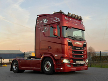 Cabeza tractora SCANIA S 580