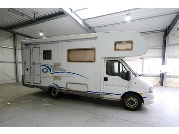 Autocaravana capuchina DETHLEFFS