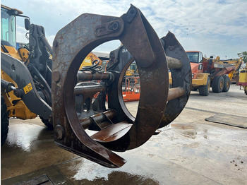 Pinza de manipulación Volvo L90: foto 2