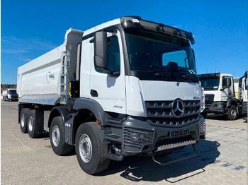 Camión volquete MERCEDES-BENZ Arocs