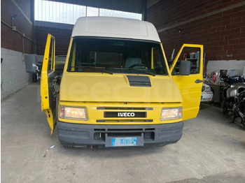Autobús escolar Iveco Daily: foto 2