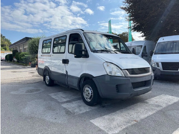 Minibús IVECO Daily