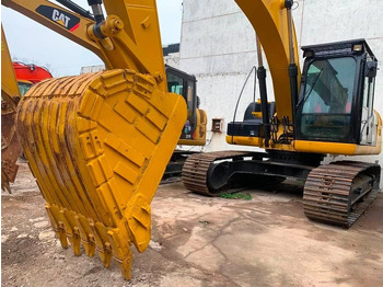Excavadora de cadenas CATERPILLAR 323DL