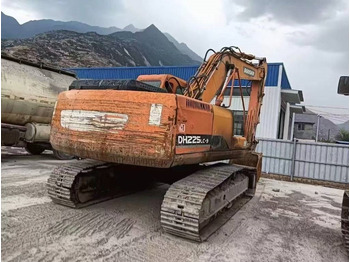 Excavadora de cadenas Doosan DX 225 DH225LC-9: foto 4