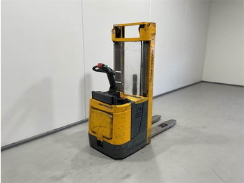Apilador Jungheinrich ERC 214: foto 2