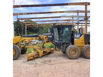 Grader CATERPILLAR 140H