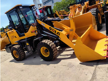 Cargadora de ruedas SDLG